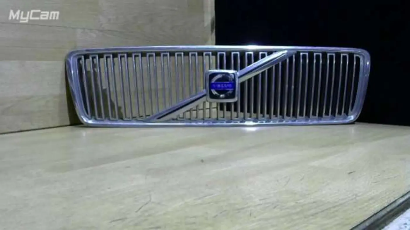 Решетка радиатора к Volvo S80 2003