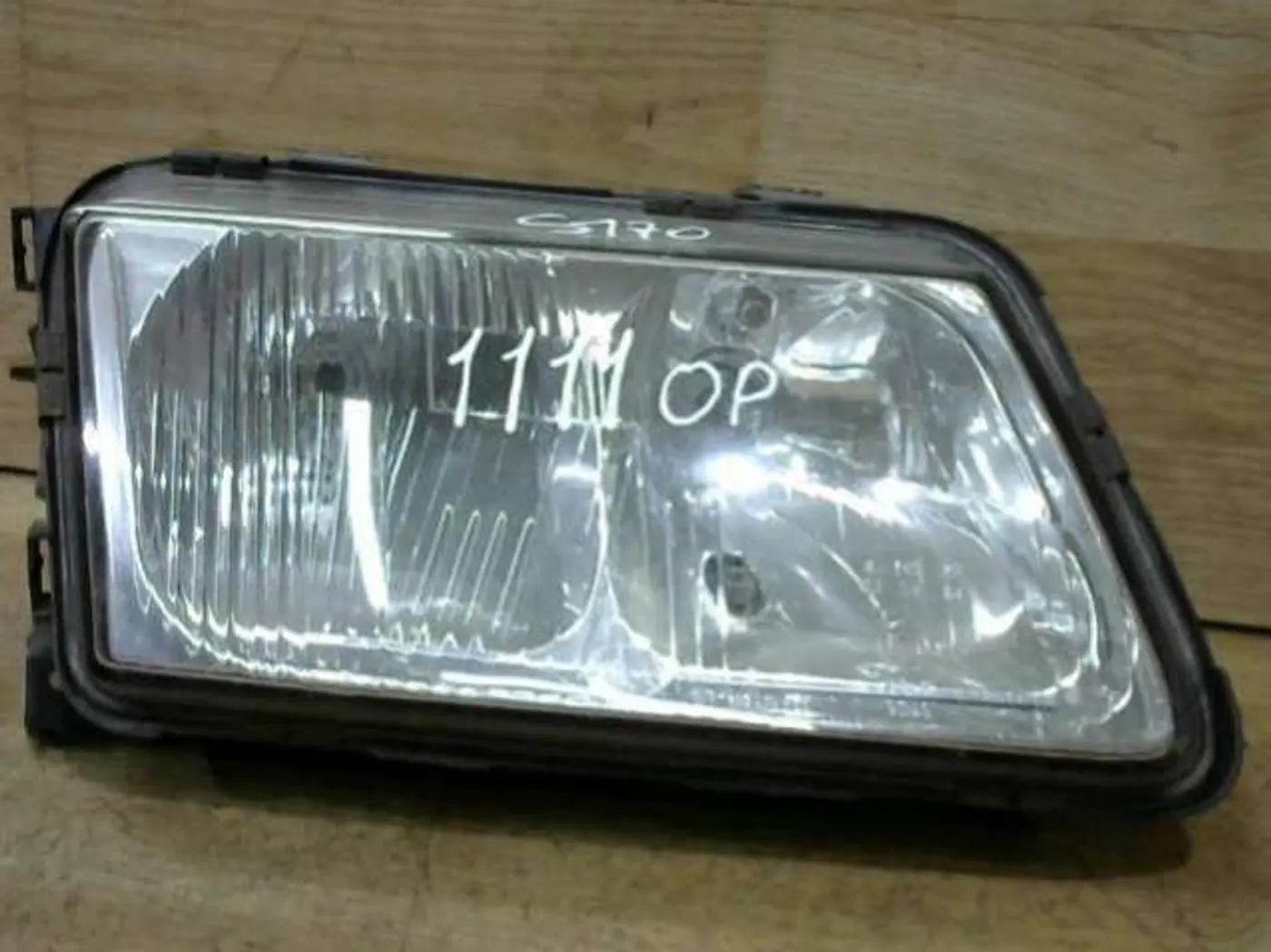 Фара правая к Audi A3 1998