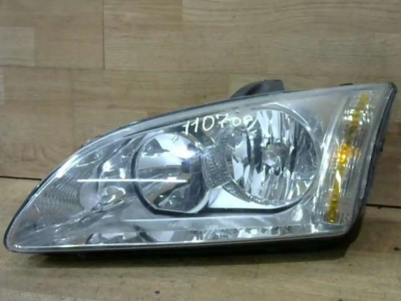 Фара левая к Ford Focus 2005