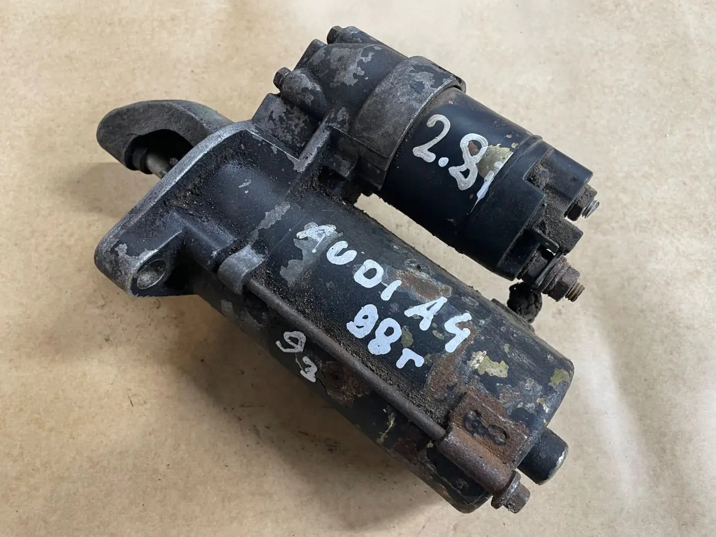 Стартер к Audi A4 1999