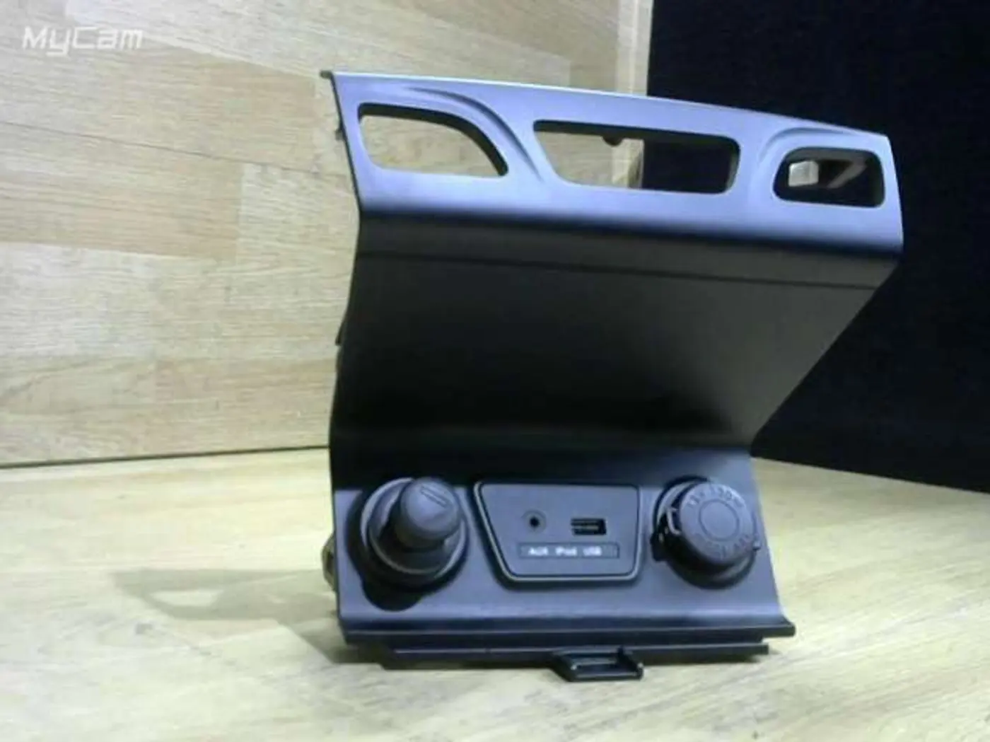 Разъем AUX / USB к Hyundai ix35 2012