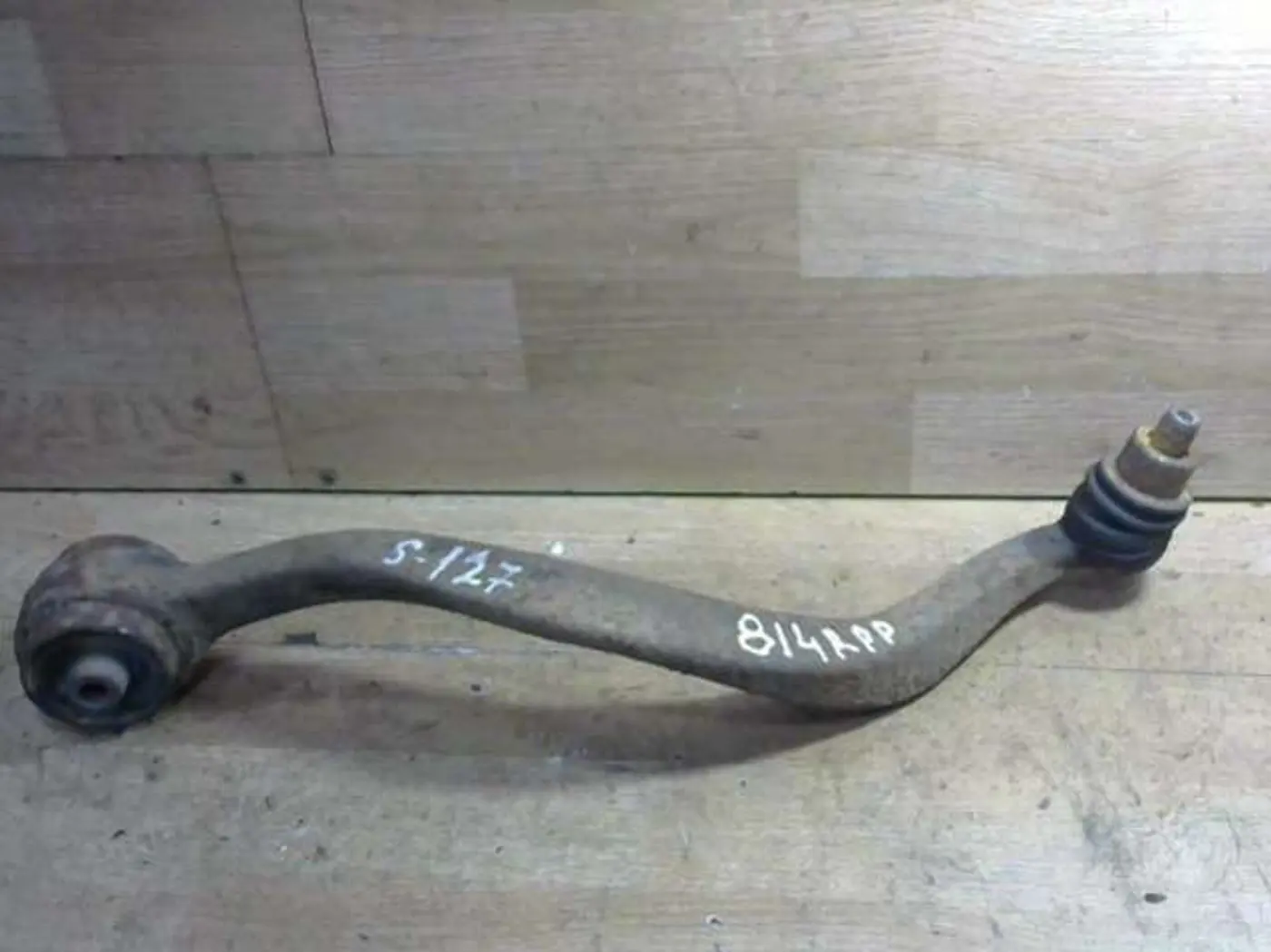 Рычаг передний правый к Mazda 6 2002
