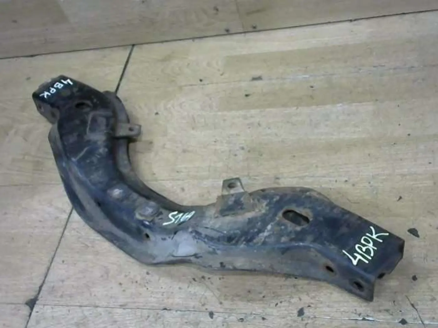 Балка под КПП к Opel Omega 2003
