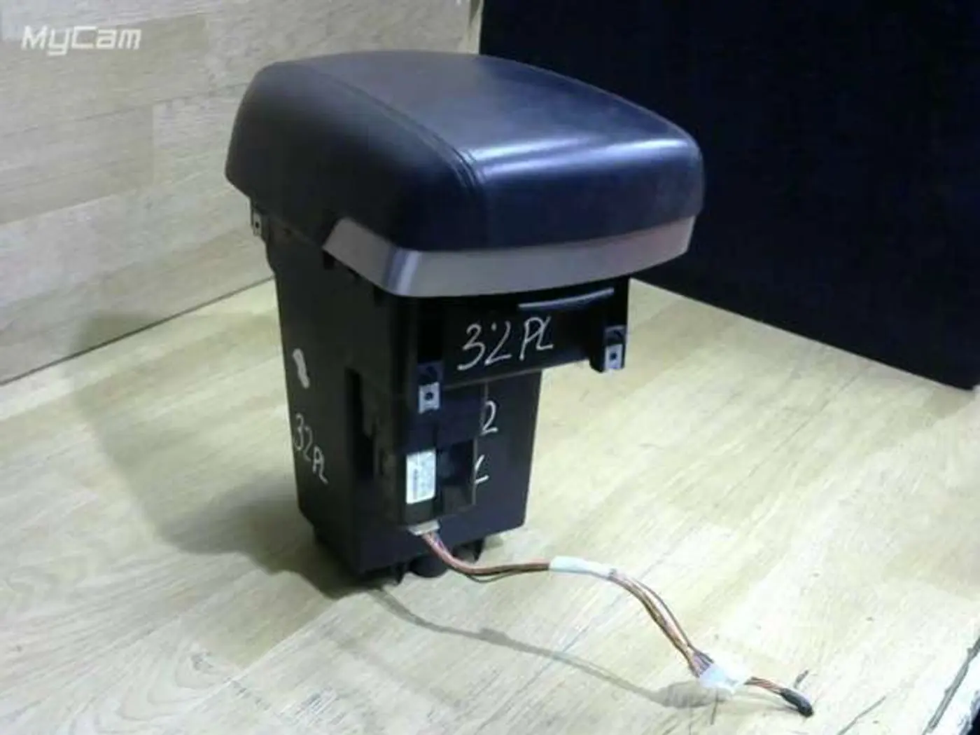 Подлокотник к Hyundai ix35 2012