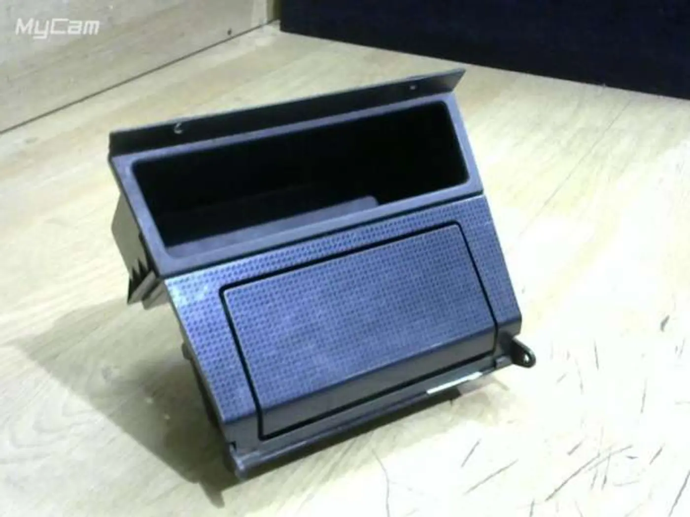 Пепельница к Mercedes-Benz C-klasse 2000