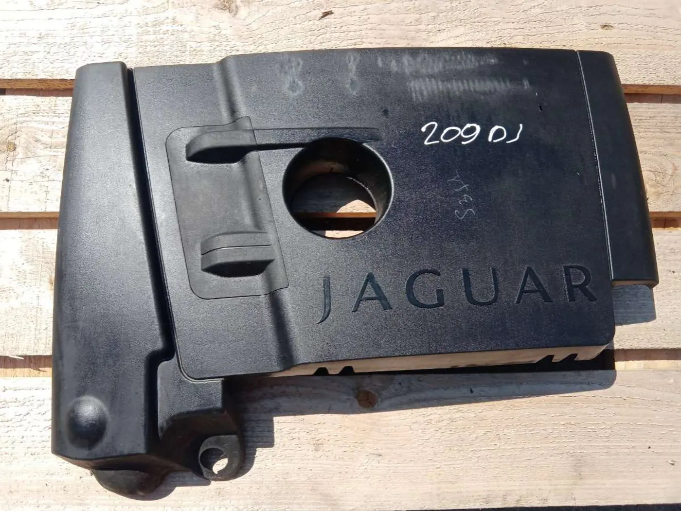 Декоративная крышка двигателя  к Jaguar X-Type 2007