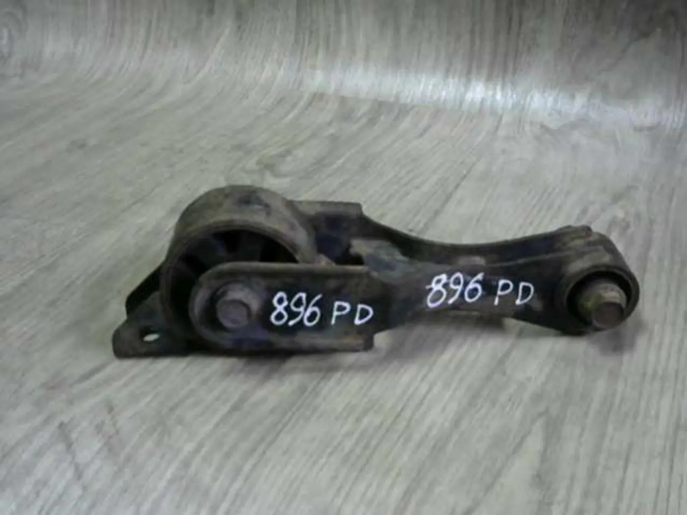Подушка крепления двигателя к Daewoo Matiz 2003