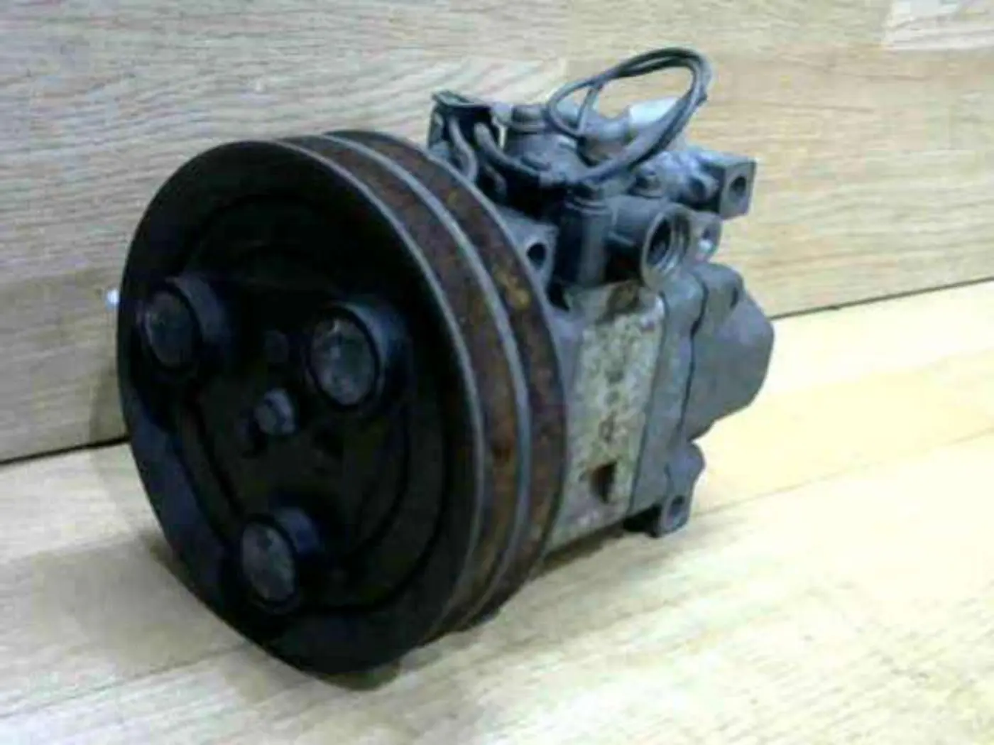 Компрессор кондиционера к Mazda Premacy 2002