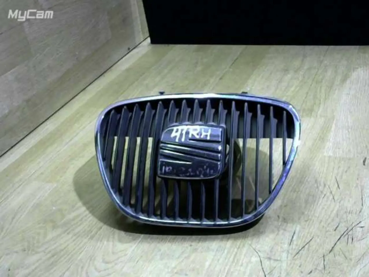 Решетка радиатора к SEAT Ibiza 2003