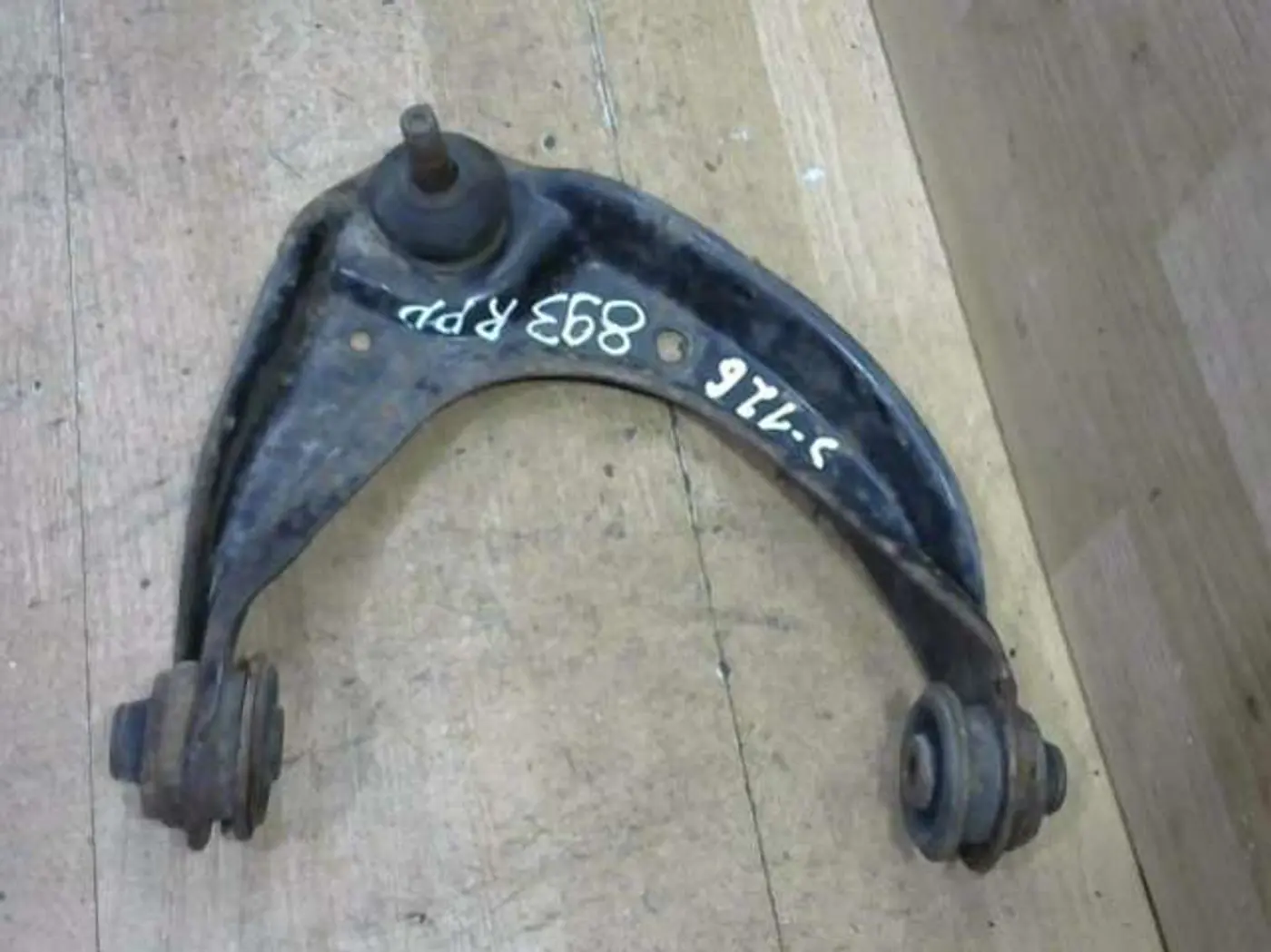 Рычаг передний правый к Mazda 6 2002