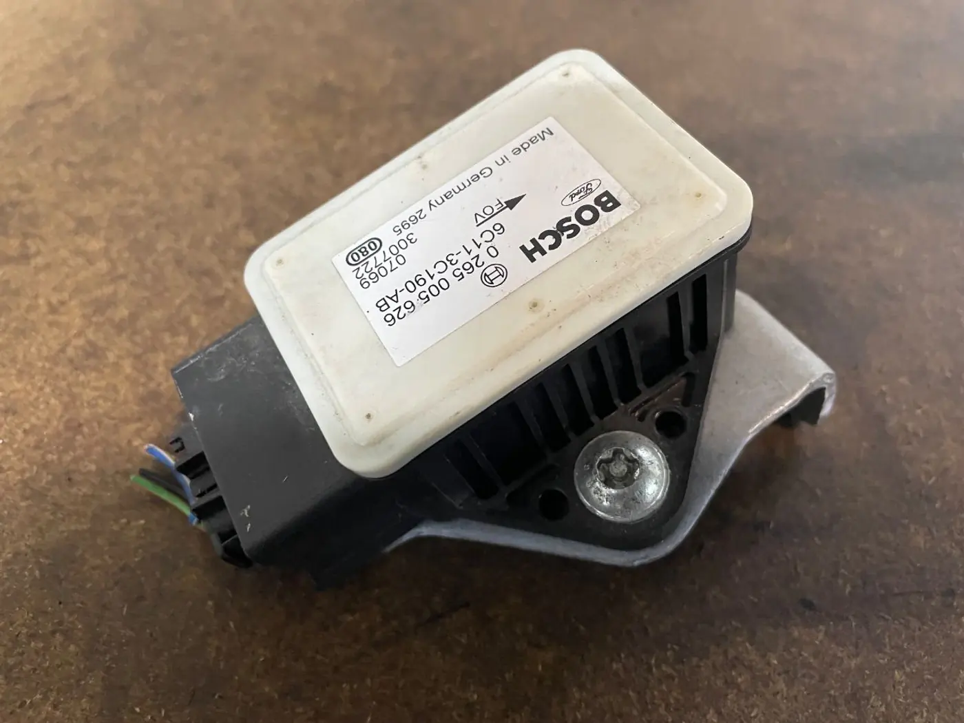 Датчик ускорения к Ford Tourneo Connect 2008