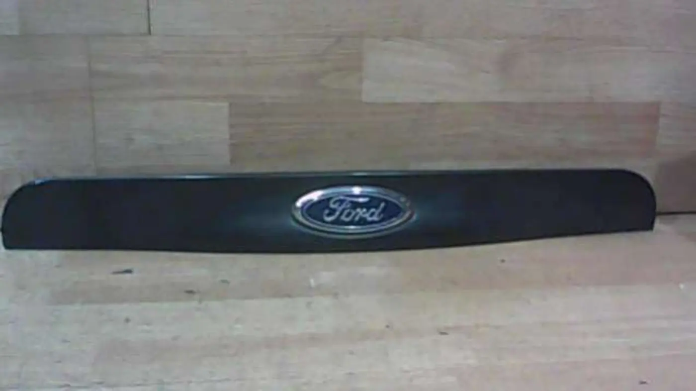 Подсветка номера к Ford Explorer 1998
