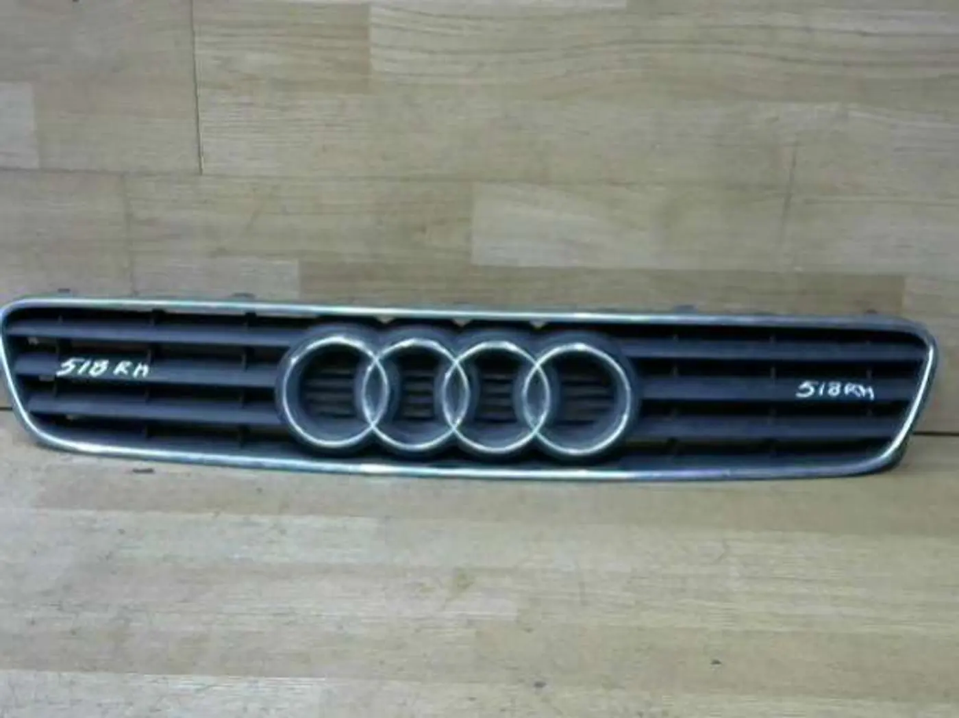 Решетка радиатора к Audi A3 1998