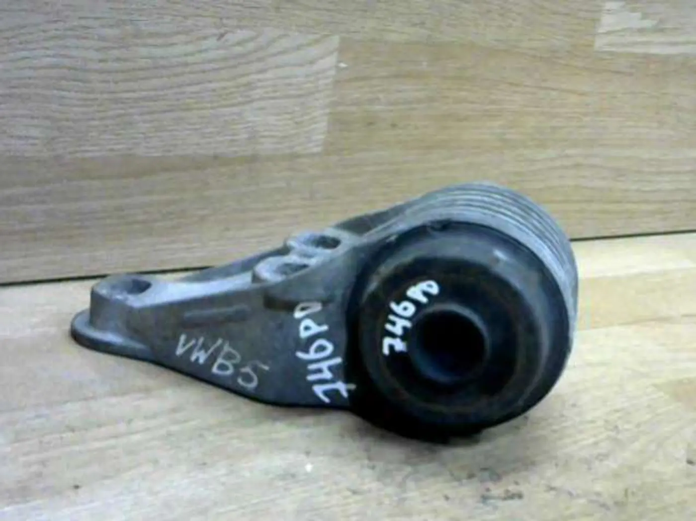 Сайлентблок к Volkswagen Passat 1999