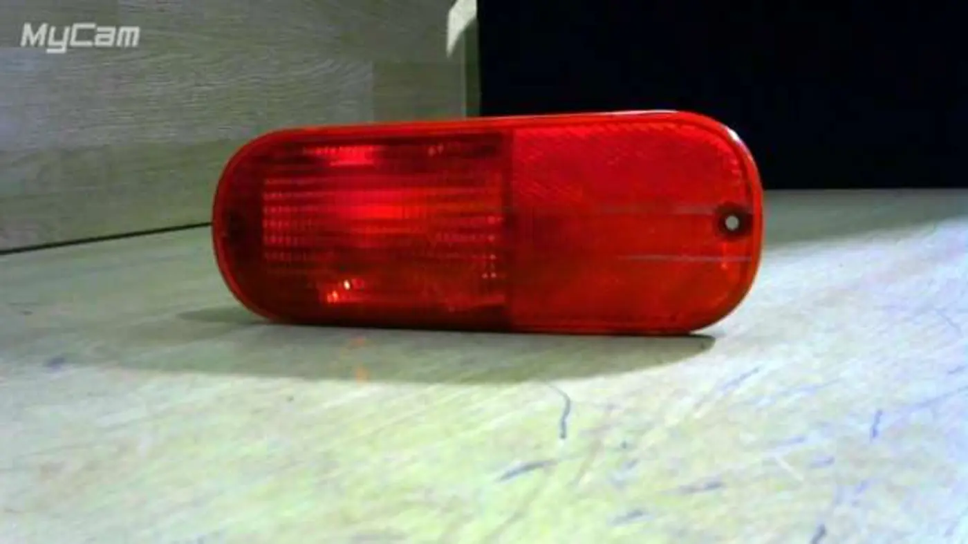 Фонарь противотуманный левый к Chrysler PT Cruiser 2003