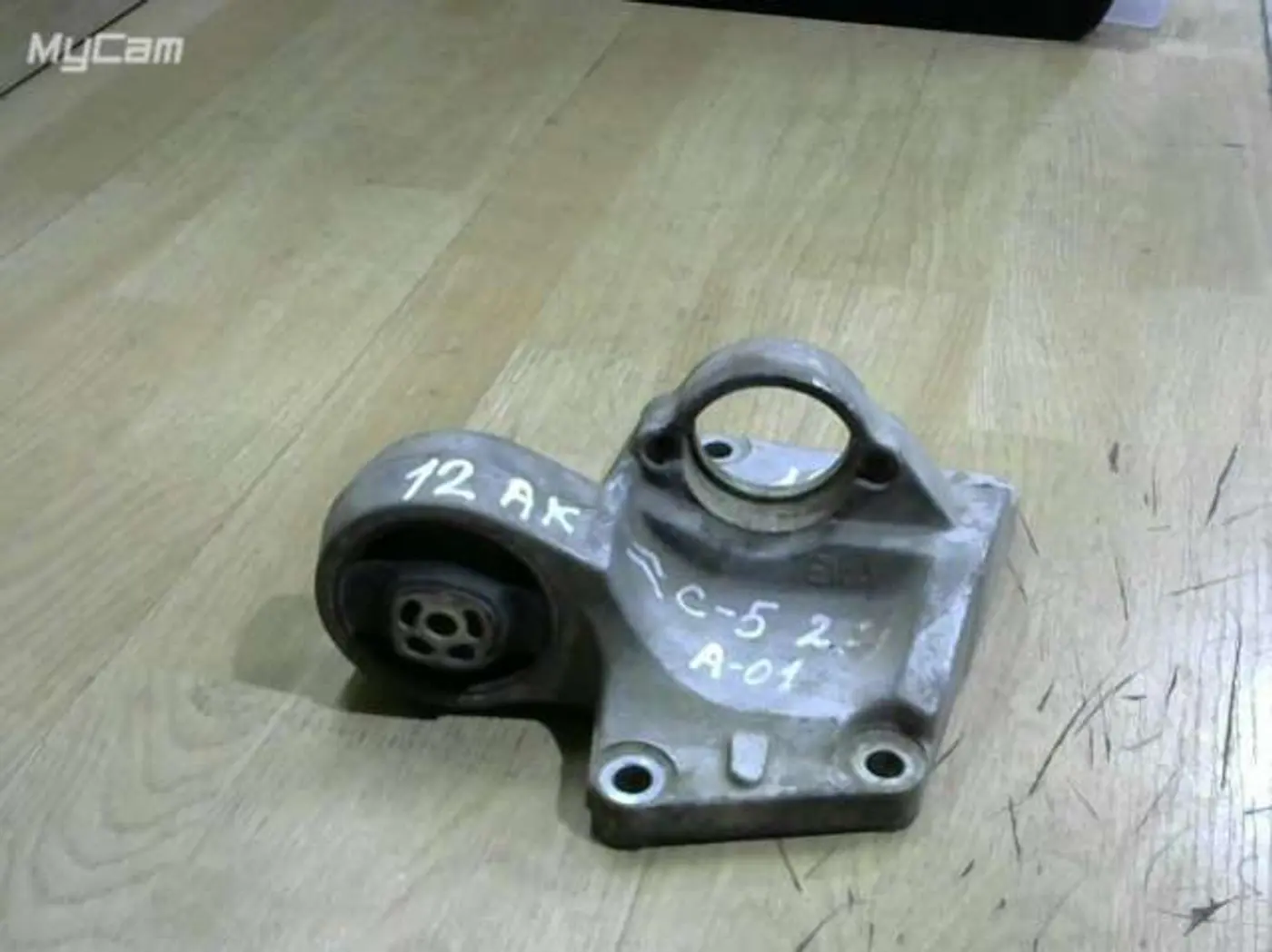 Кронштейн КПП к Citroen C5 2002