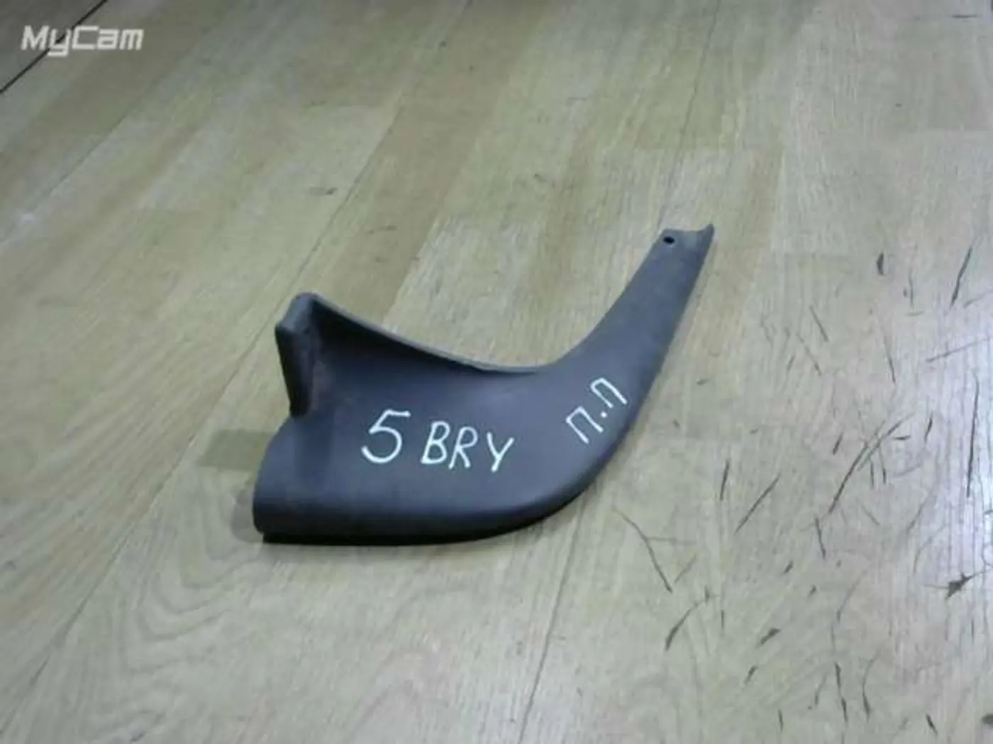 Брызговик к Chrysler Voyager 2000
