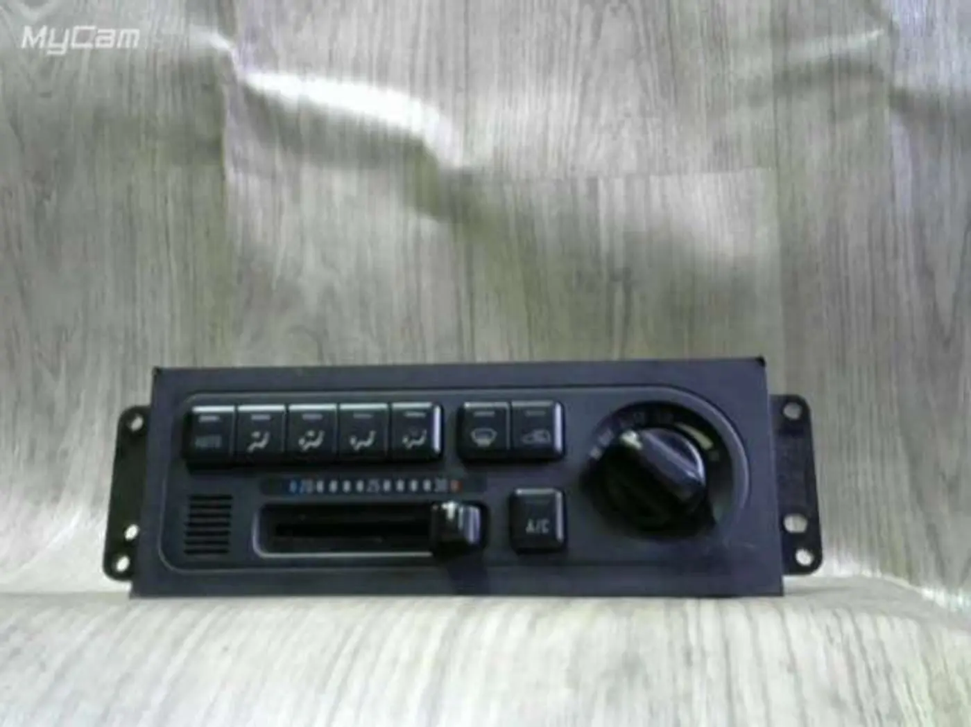 Блок управления печки (переключатель отопителя) к Isuzu Trooper 2001