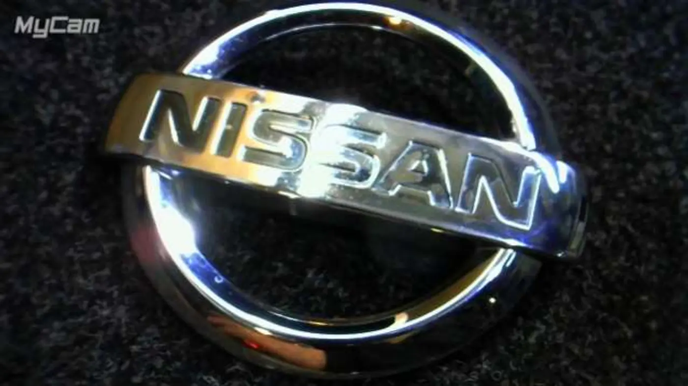 Эмблема к Nissan Almera Tino 2005