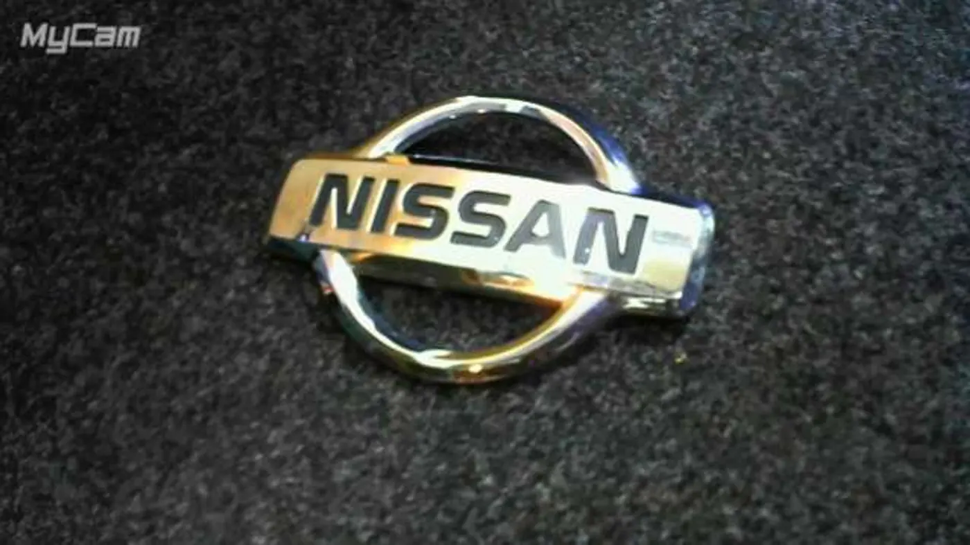 Эмблема к Nissan Almera Tino 2003