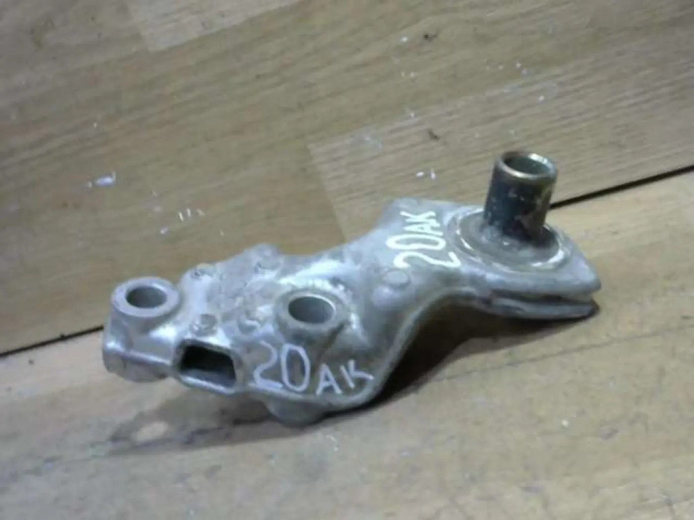 Кронштейн КПП к Citroen C5 2002