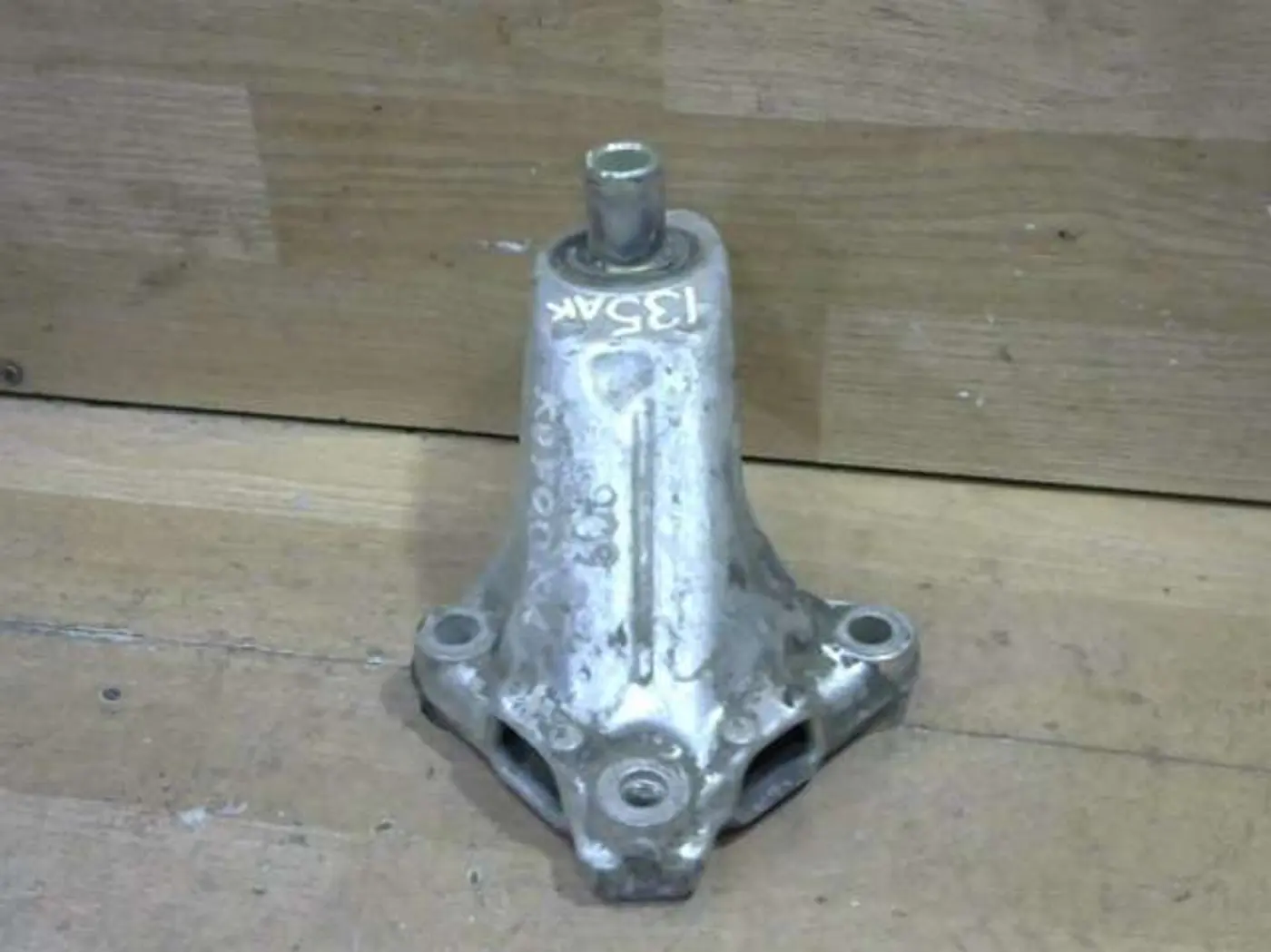 Кронштейн КПП к Citroen C5 2001
