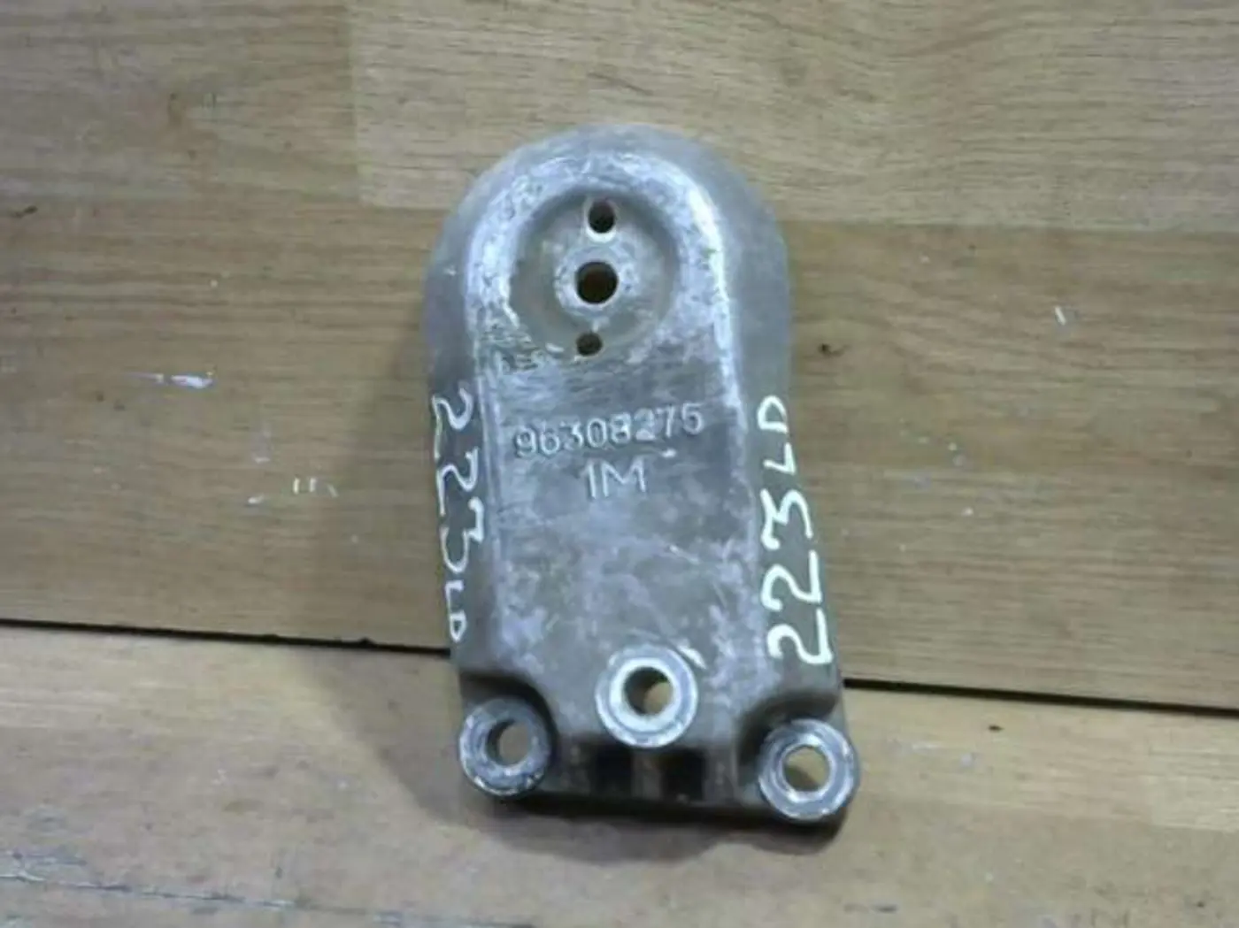 Кронштейн двигателя к Daewoo Nubira 1999