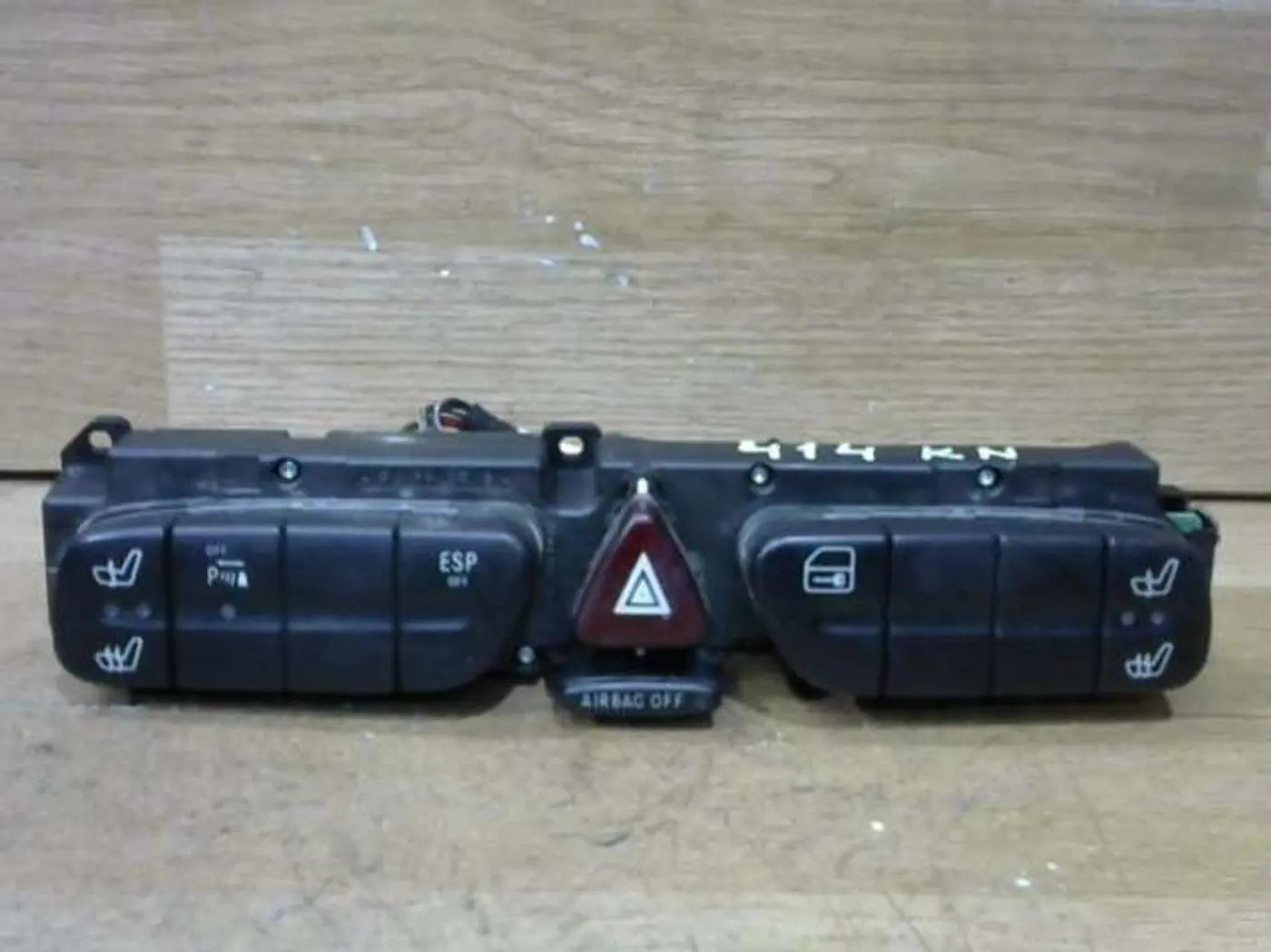Кнопка  к Mercedes-Benz C-klasse 2000