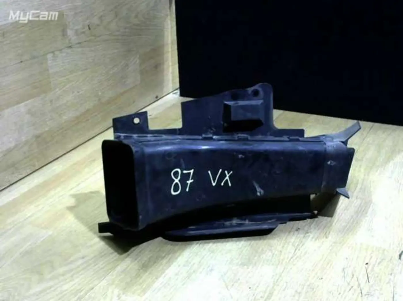Воздуховод к BMW 3 series 2000