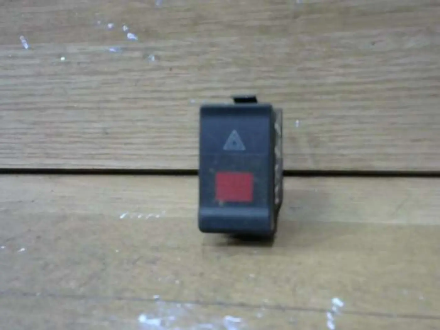 Кнопка  к Audi 80 1995