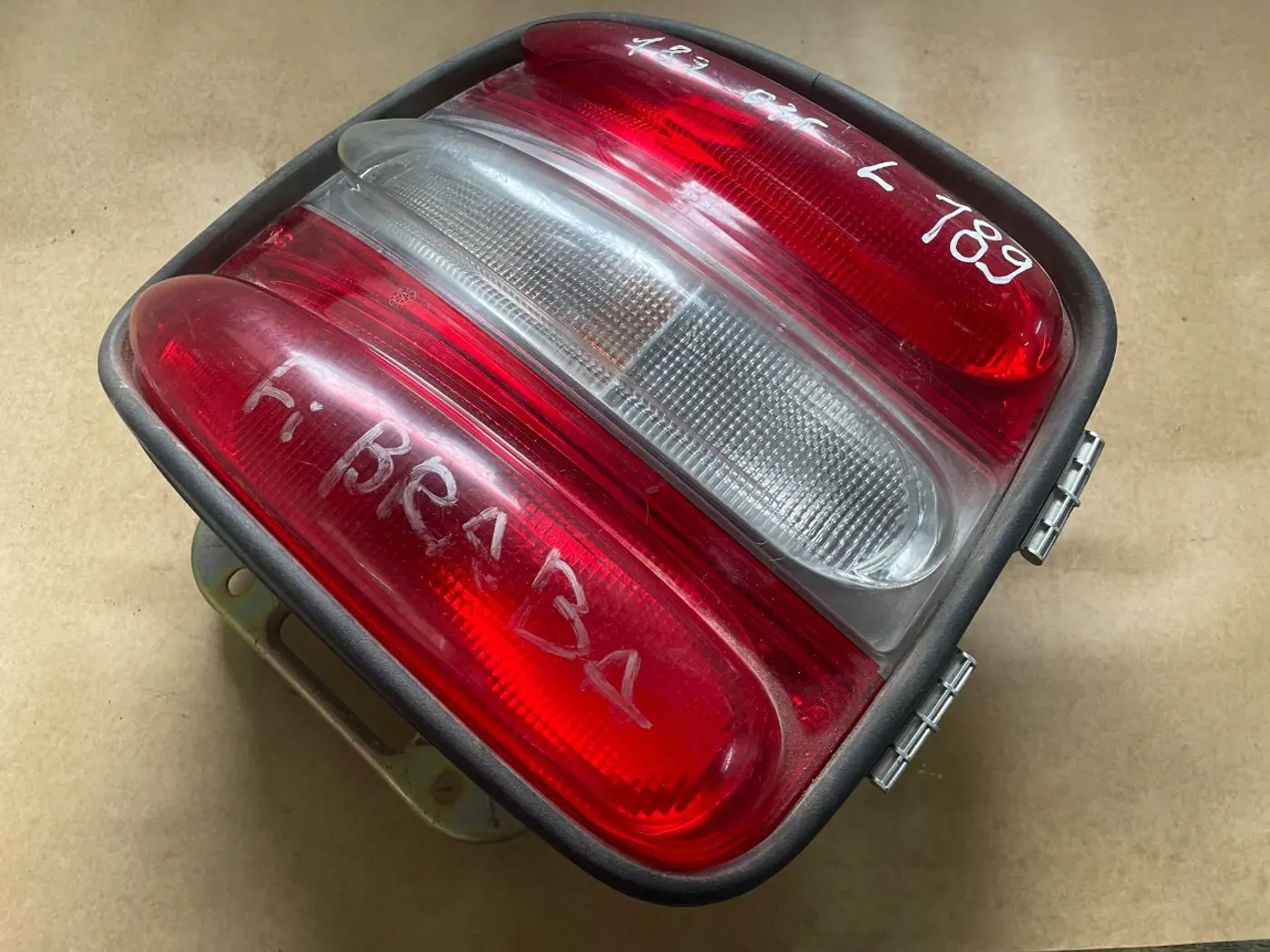 Фонарь задний левый к Fiat Bravo 1998
