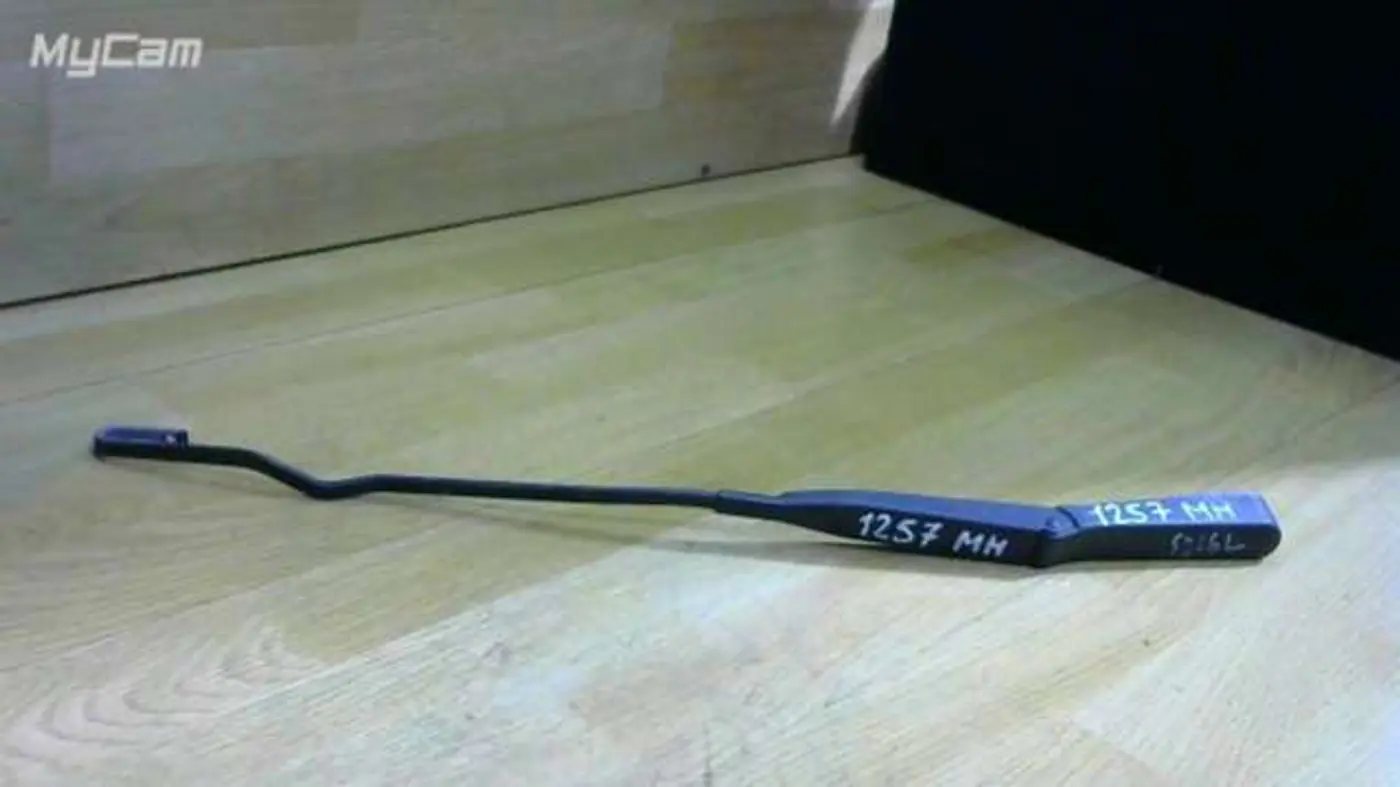 Щеткодержатель к Opel Astra 2003