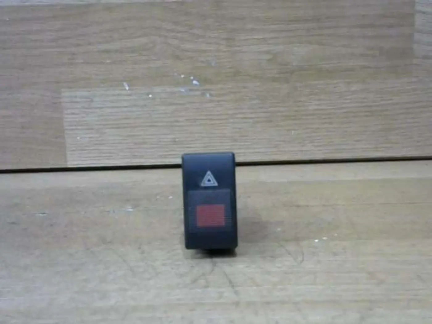 Кнопка  к Audi A8 2000