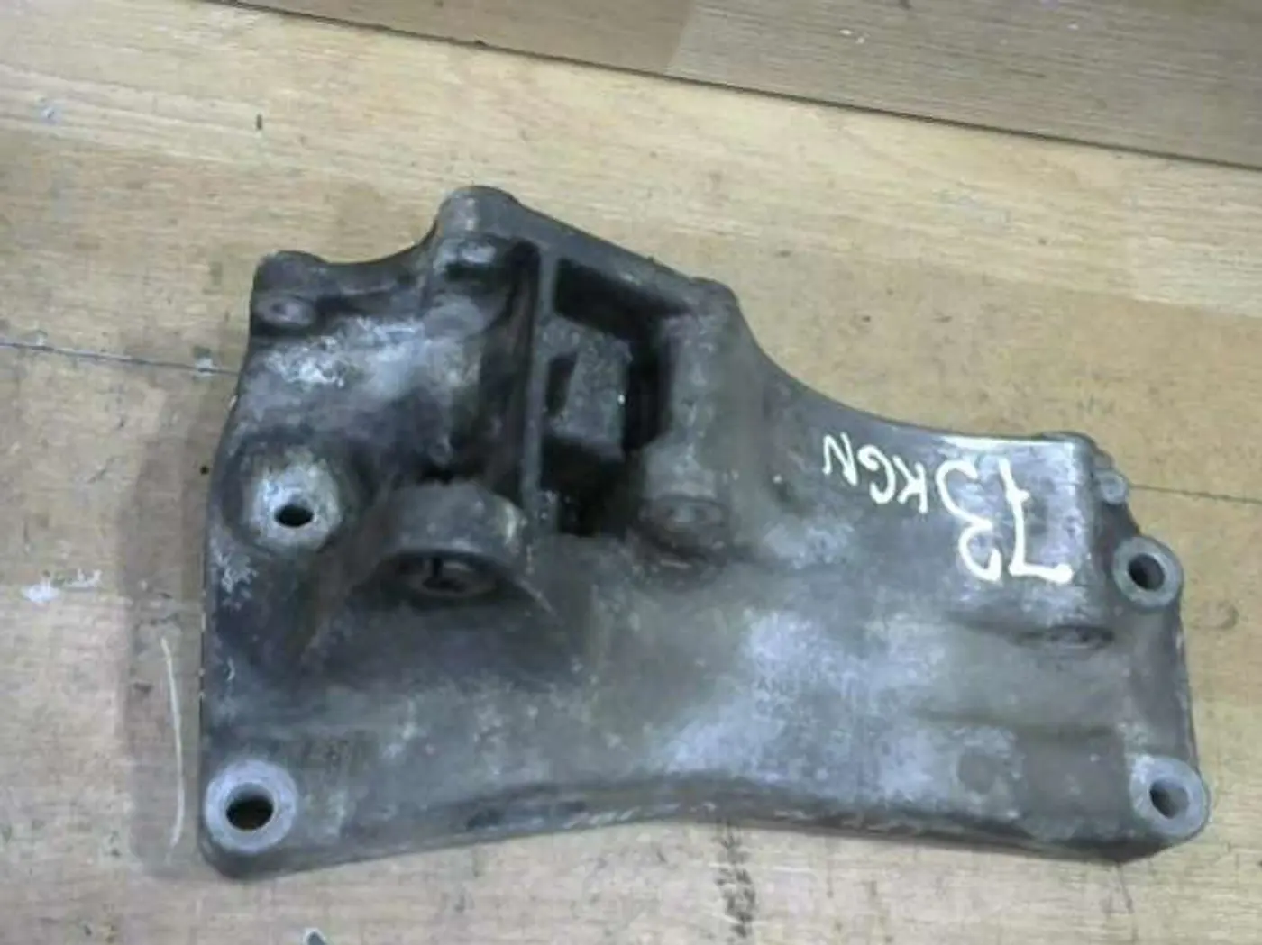 Кронштейн генератора к SEAT Ibiza 1998