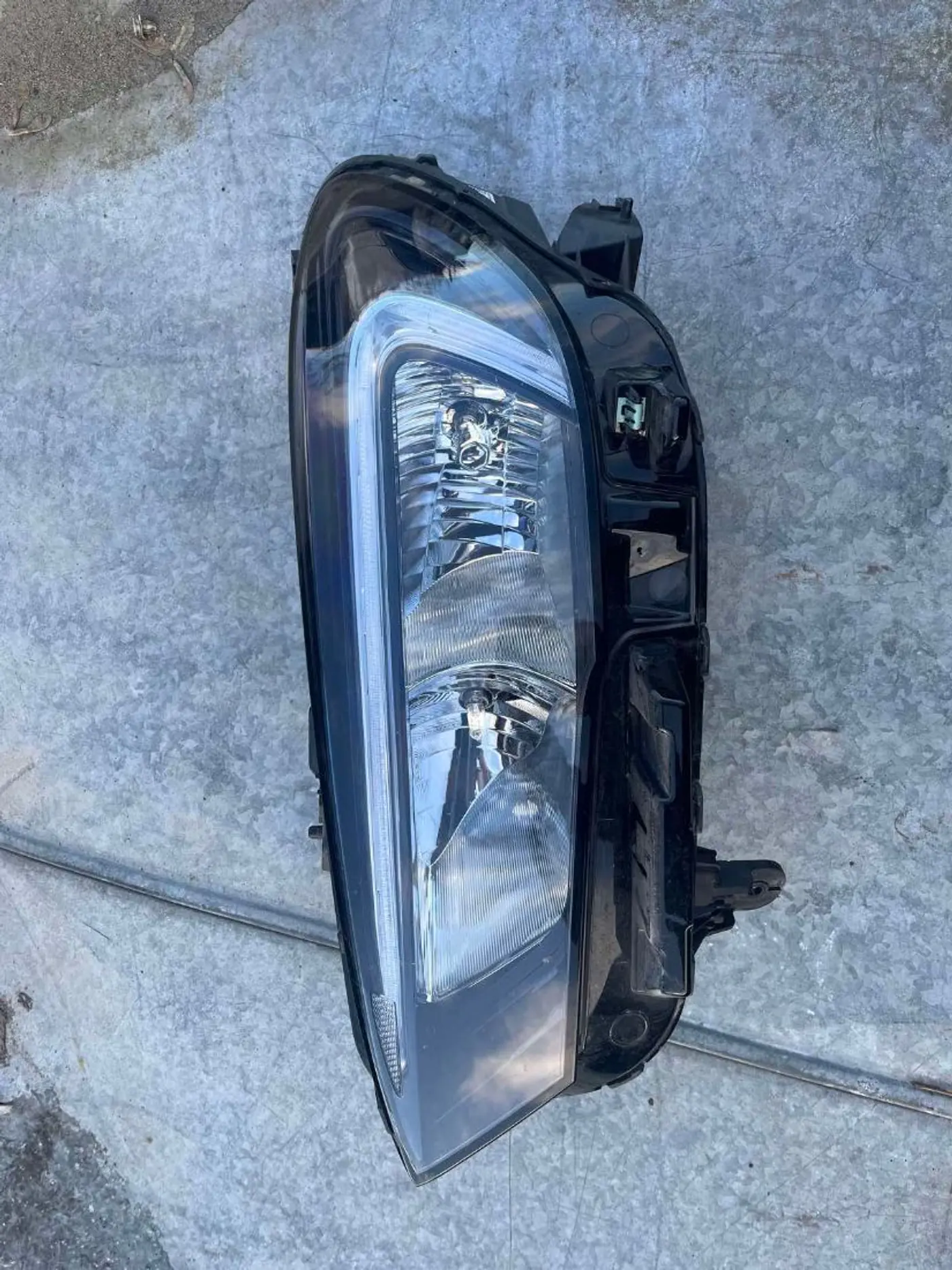 Фара правая к Buick Encore GX 2022