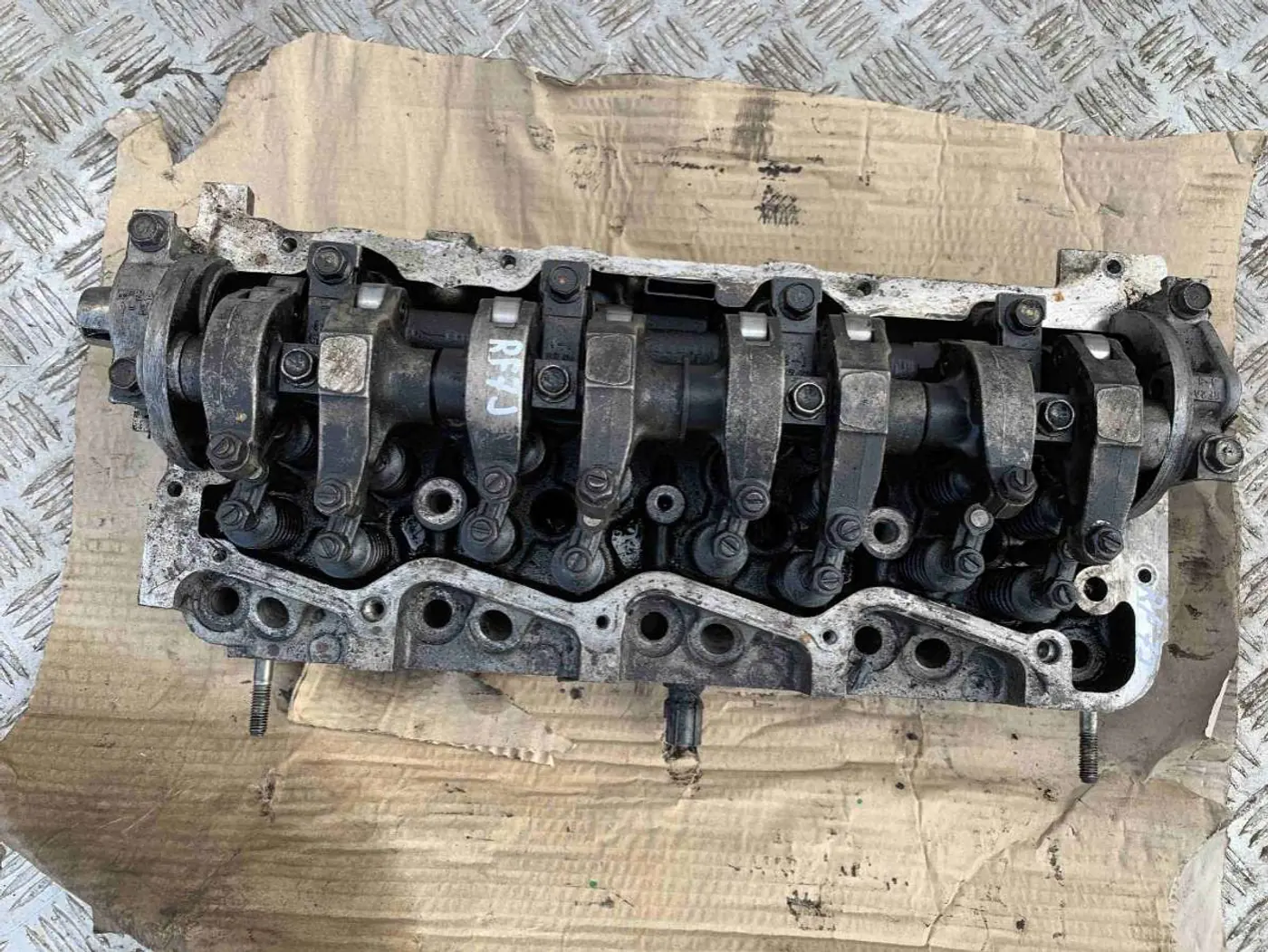 Головка блока цилиндров к Mazda 5 2005