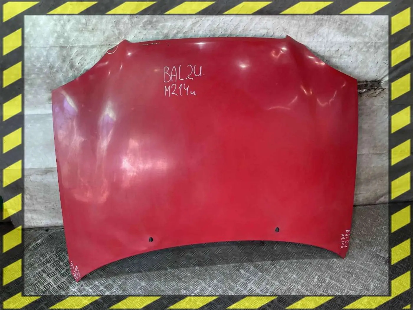 Капот к Suzuki Baleno 2000