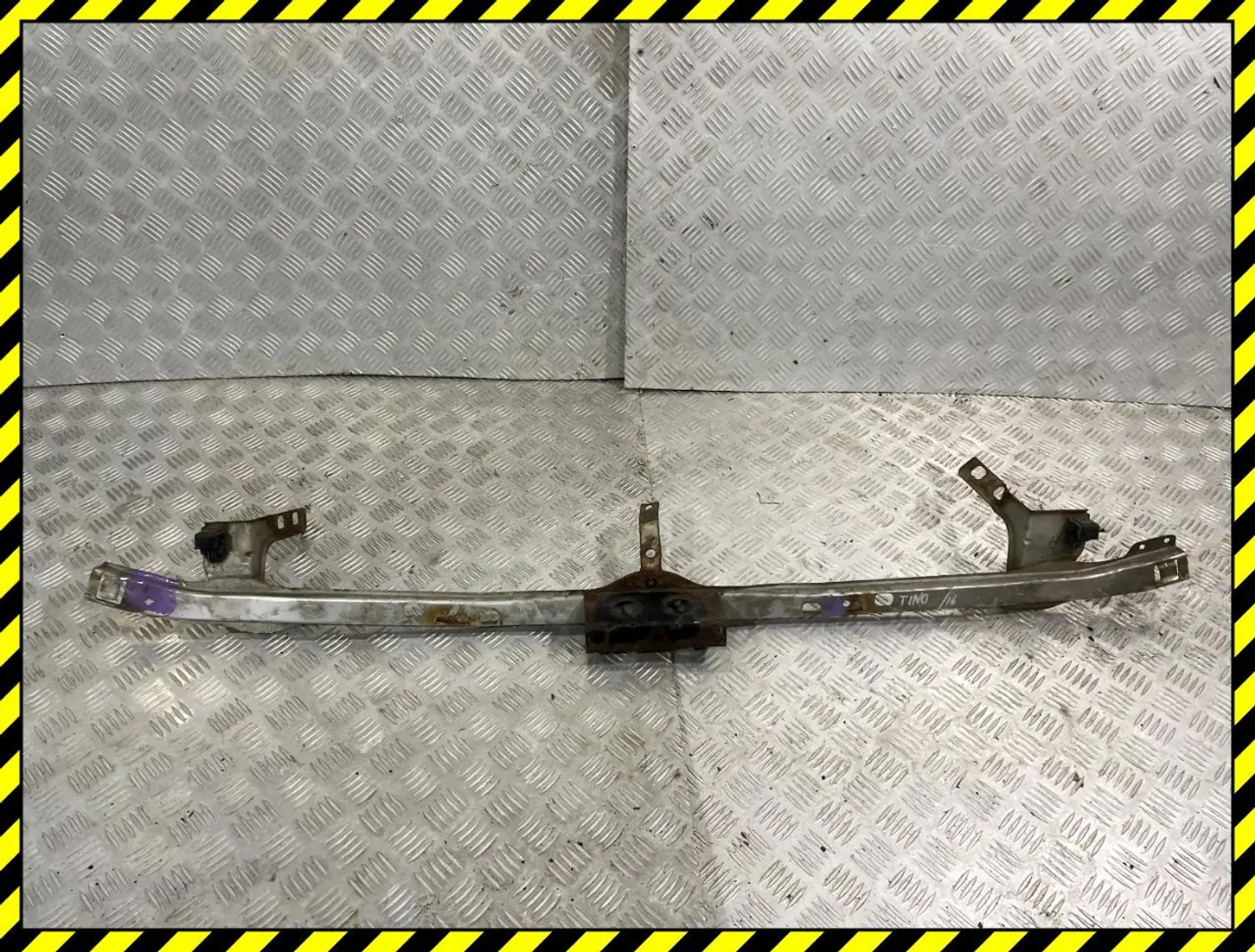 Усилитель бампера к Nissan Almera Tino 2001