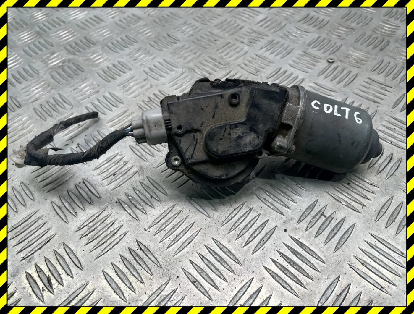 Моторчик стеклоочистителя  к Mitsubishi Colt 2004