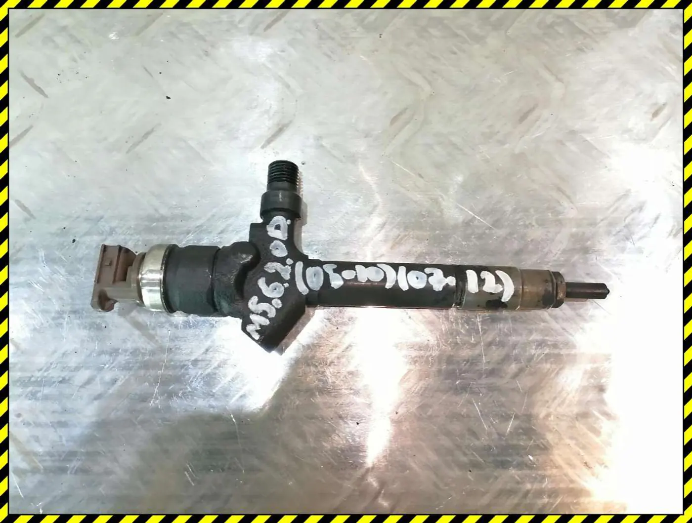 Форсунка к Mazda 5 2006