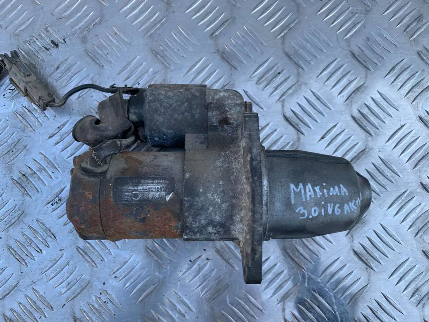 Стартер к Nissan Maxima 1998