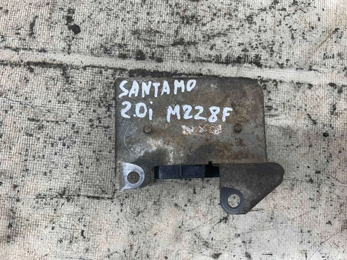 Помпа к Hyundai Santamo 1999