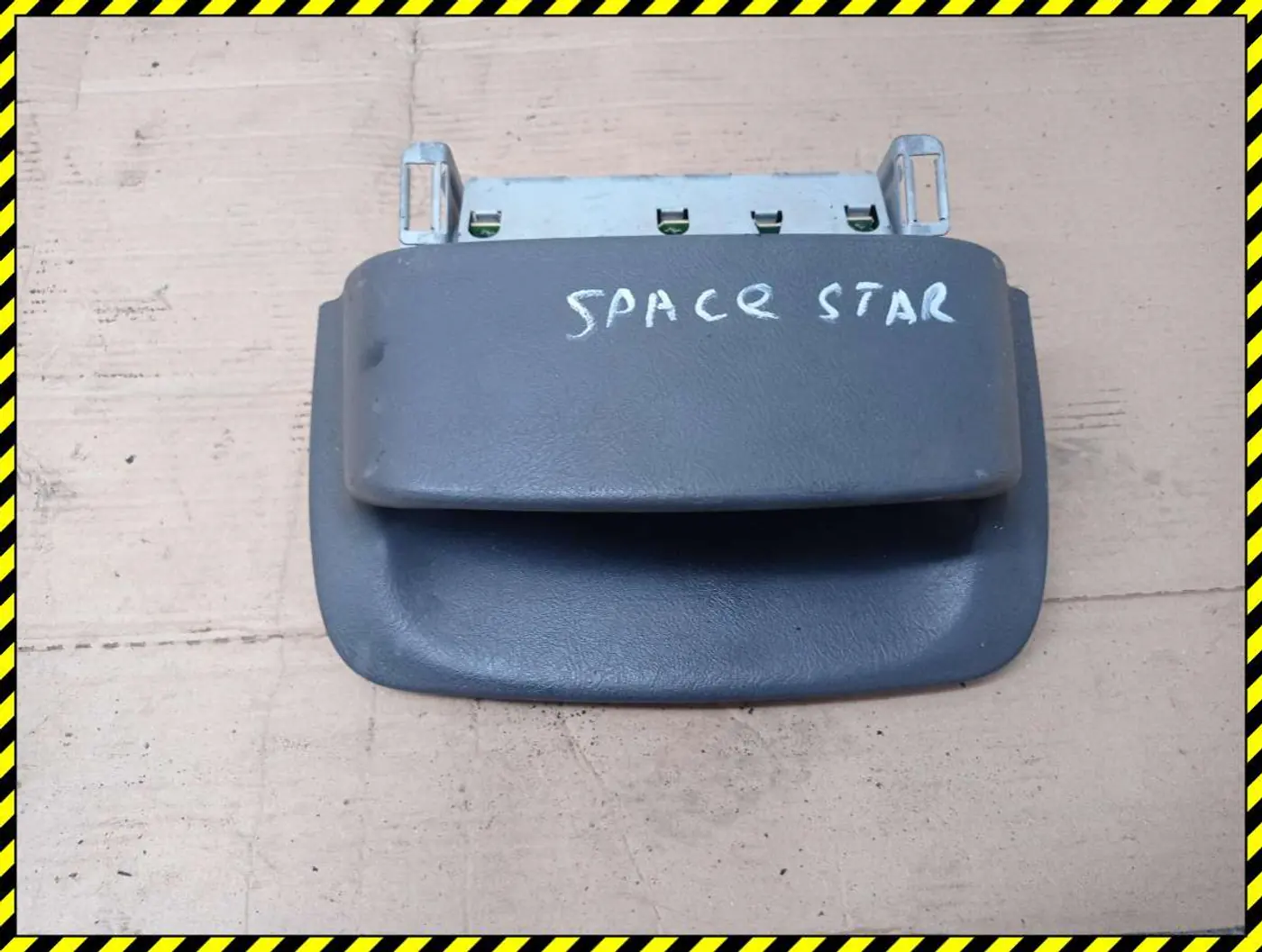 Дисплей к Mitsubishi Space Star 2003