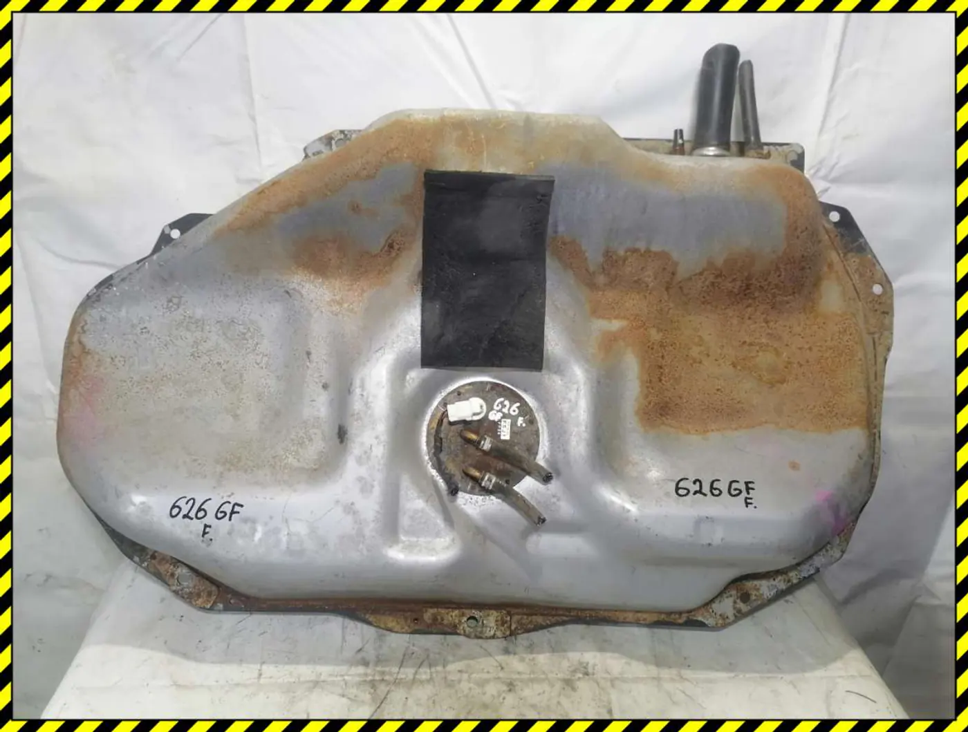 Колба в бак к Mazda 626 1998