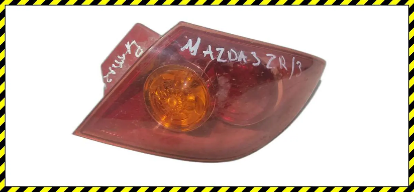 Фонарь задний правый к Mazda 3 2004