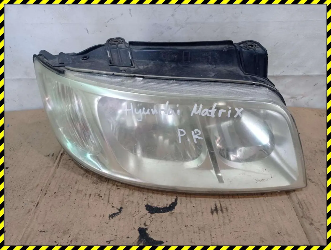 Фара правая к Hyundai Matrix 2003