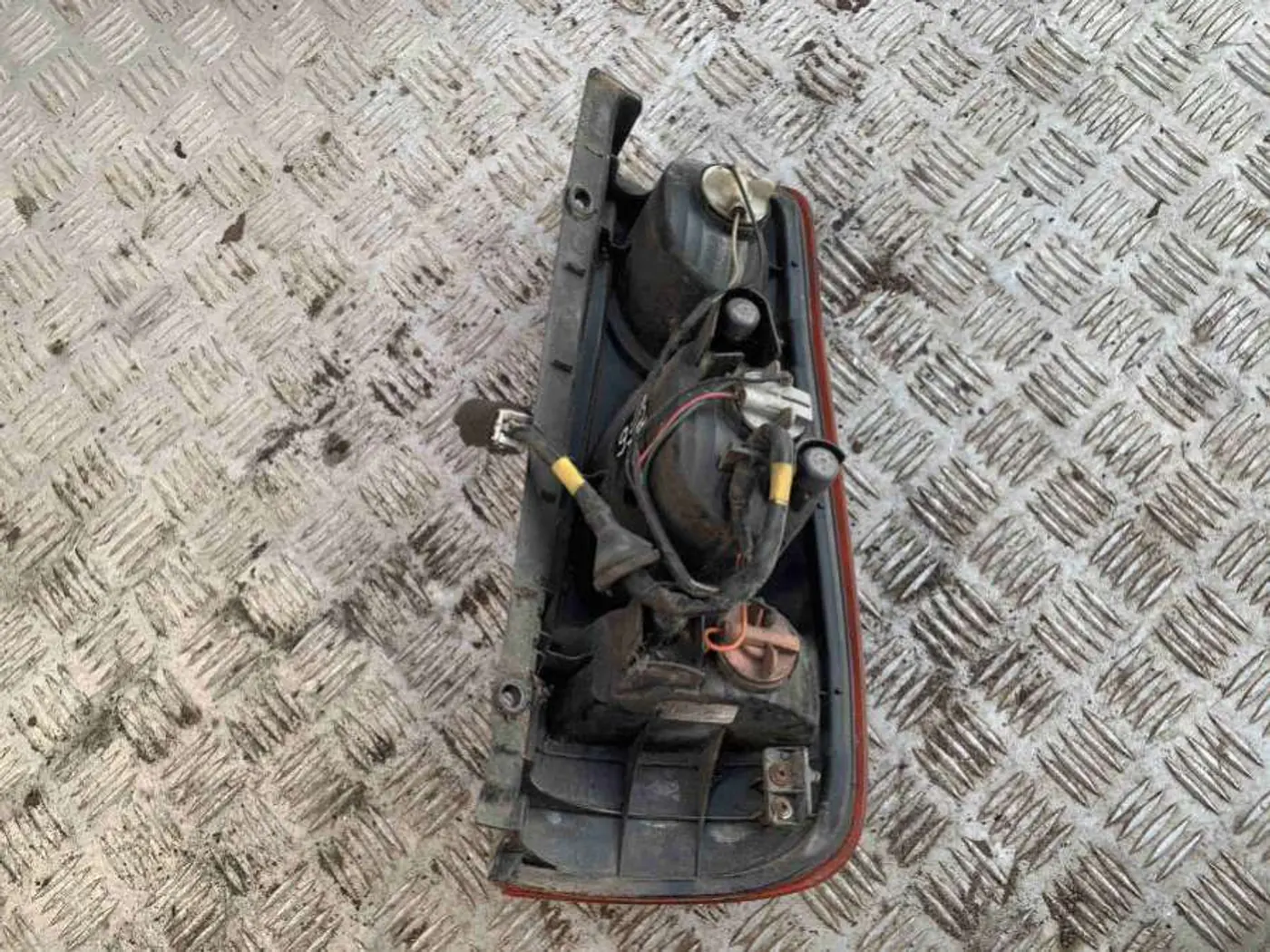 Фонарь задний левый к Hyundai Matrix 2003