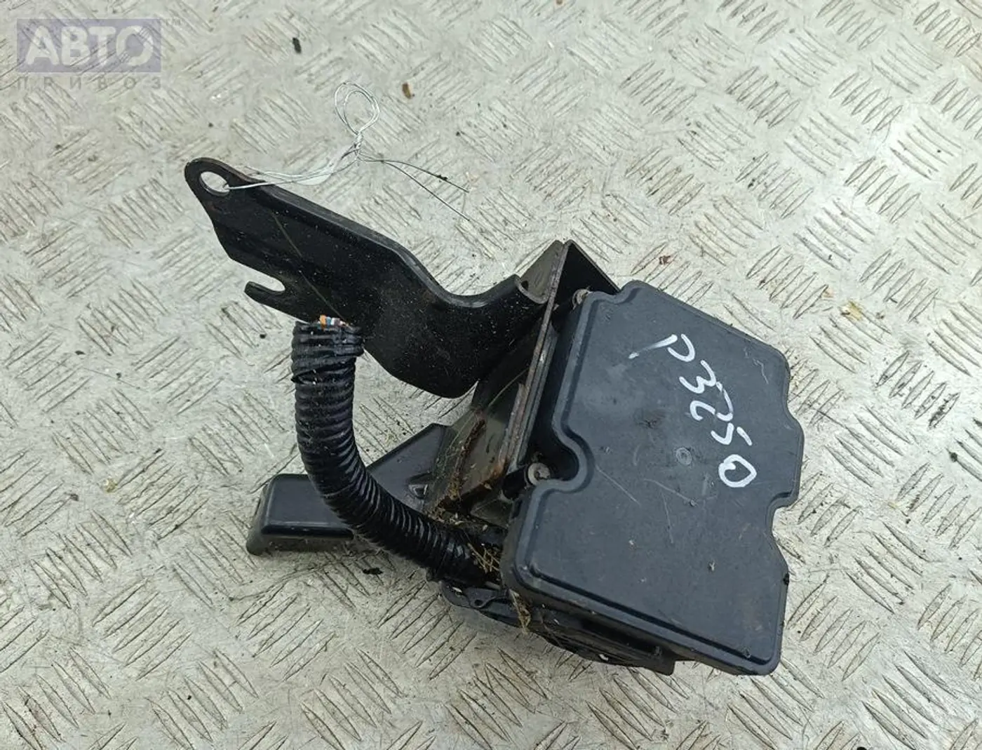 Блок ABS к Nissan Micra 2012