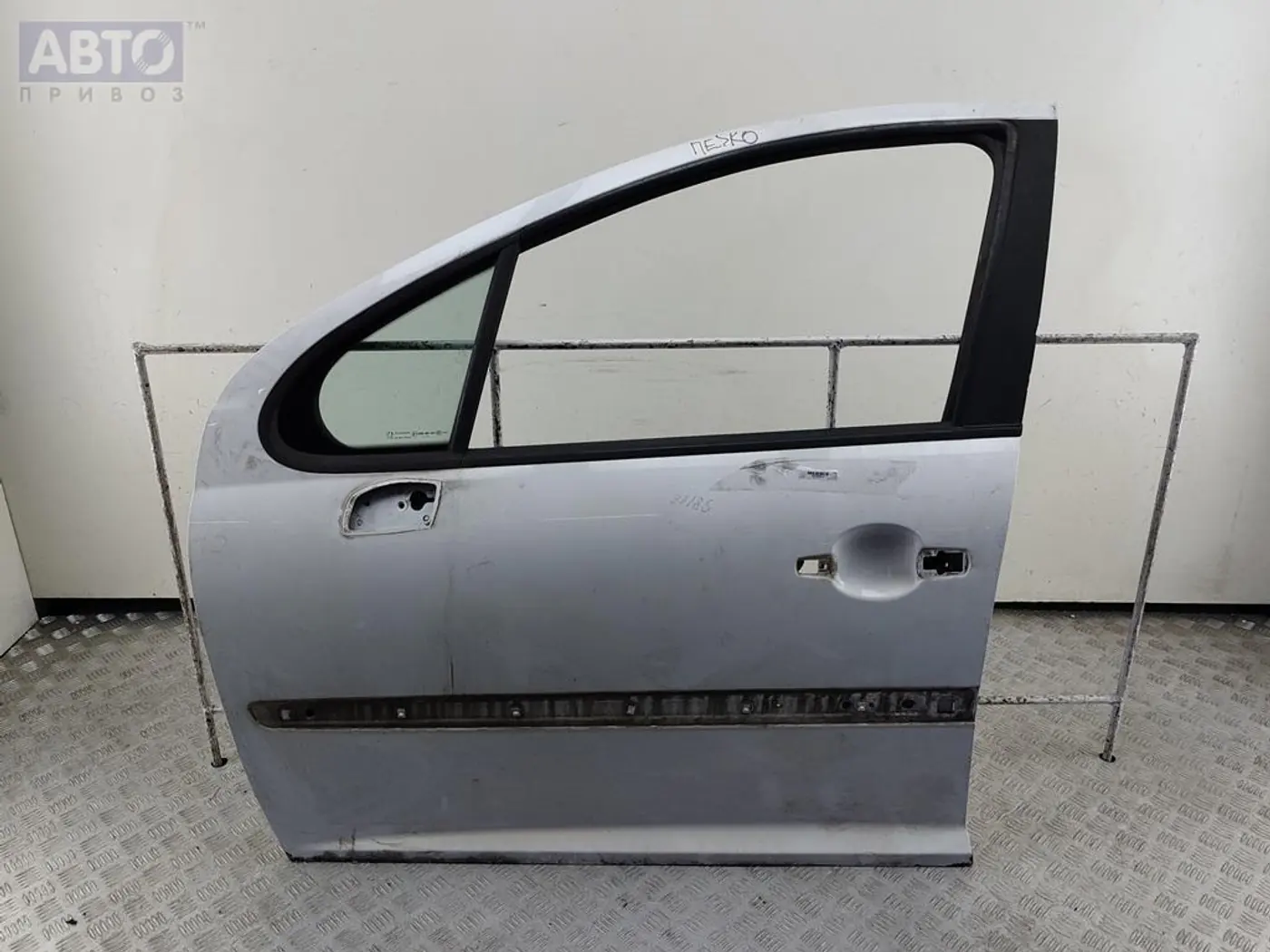 Фара левая к Peugeot 207 2008
