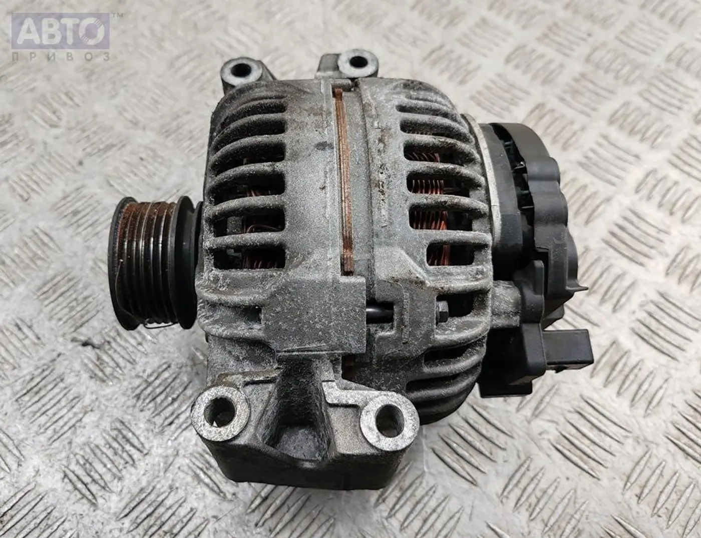 Генератор к Audi A4 2001